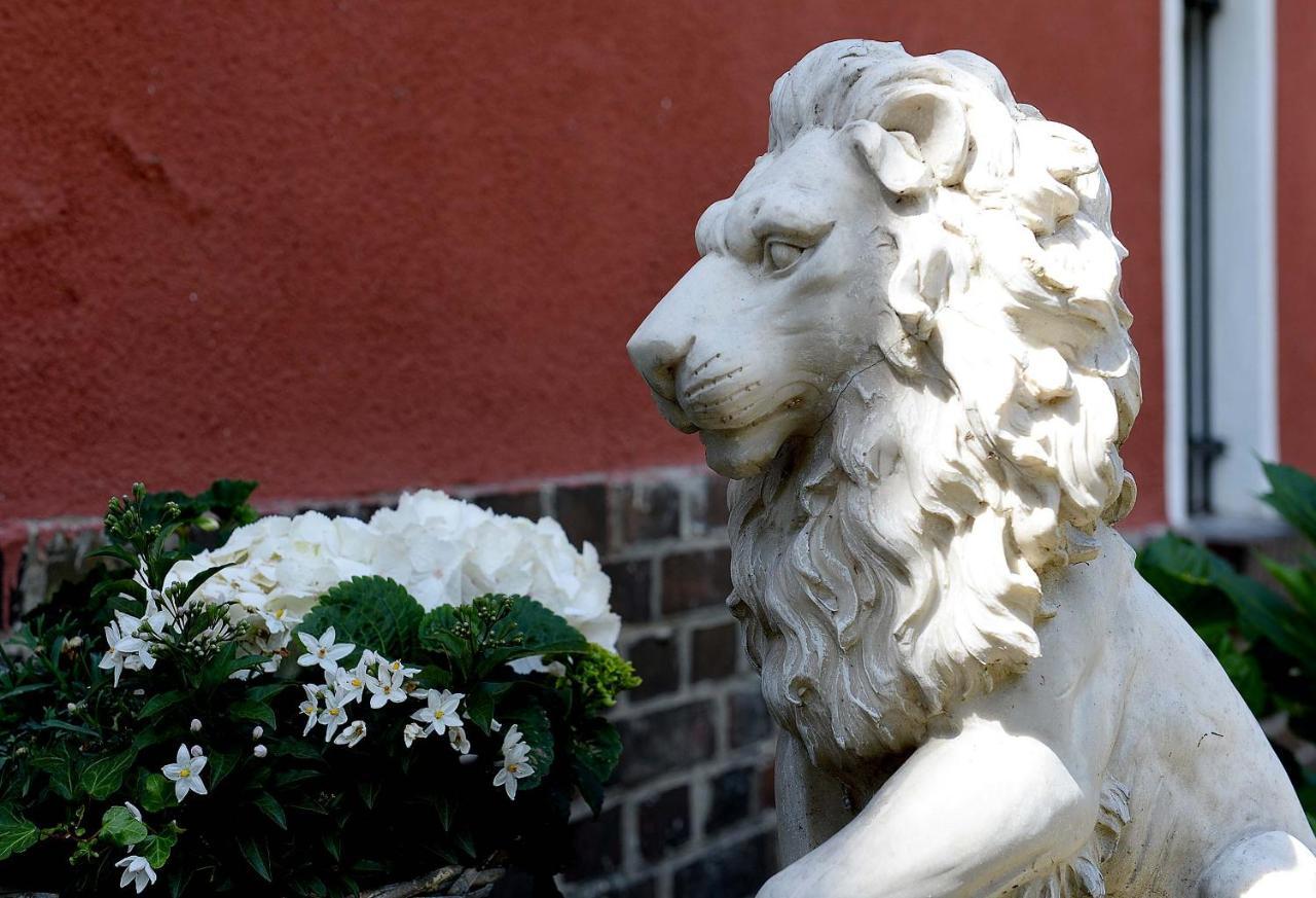 Gaestehaus Villa Reich Lubben Bagian luar foto